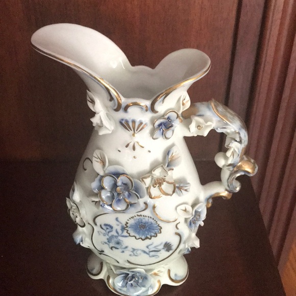 None Other - 🔴 ORNATE FLOWERED PITCHER